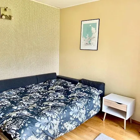 Апартаменты Cozy And Sunny In Historic Pelgulinn Таллин